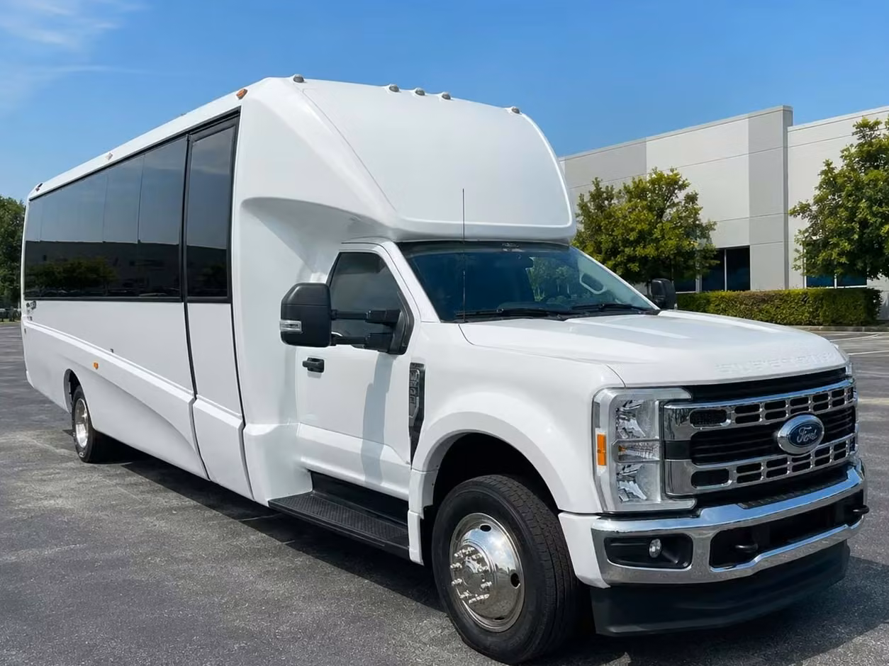 greenwood 25 passenger minibus rental