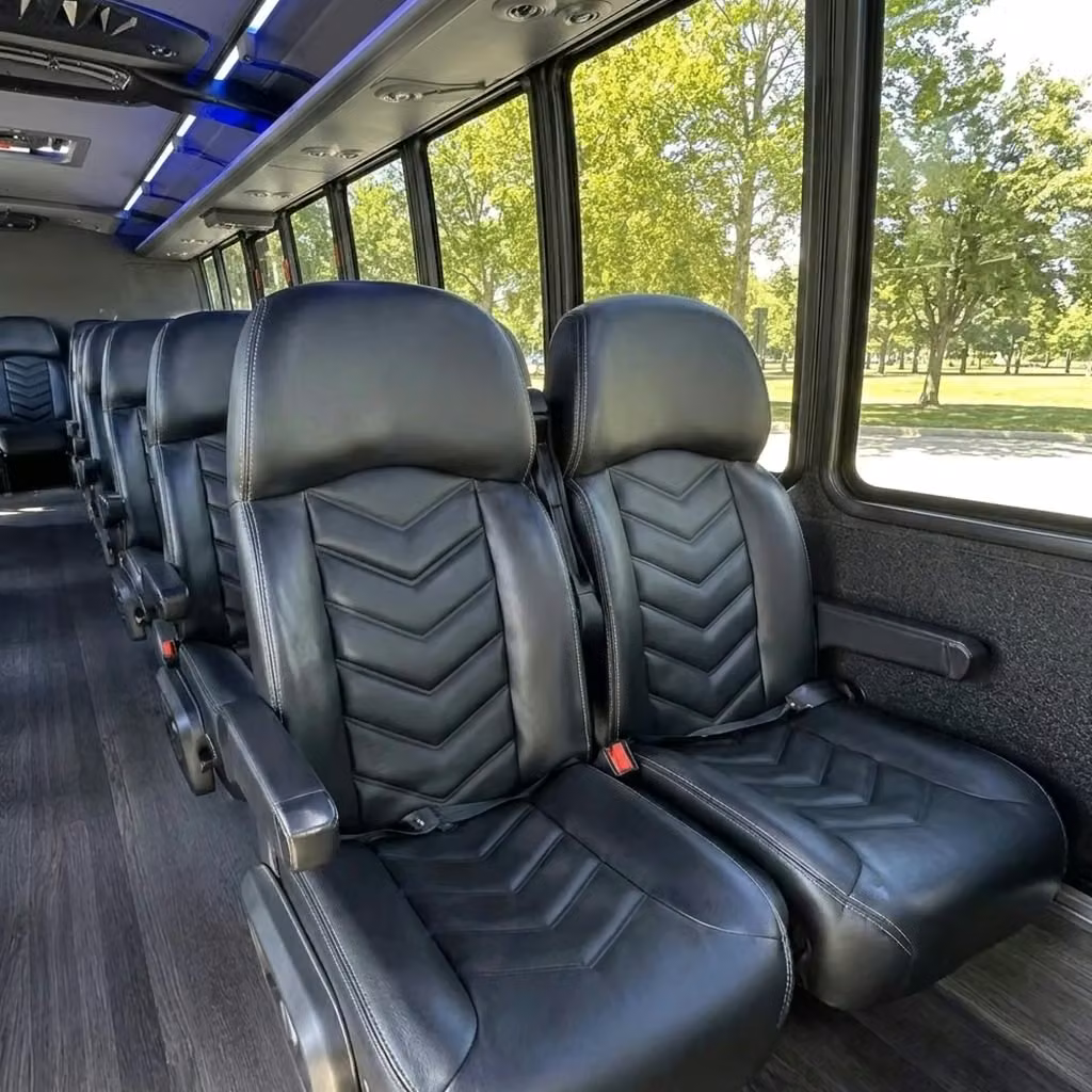 greenwood 28 passenger minibus seating