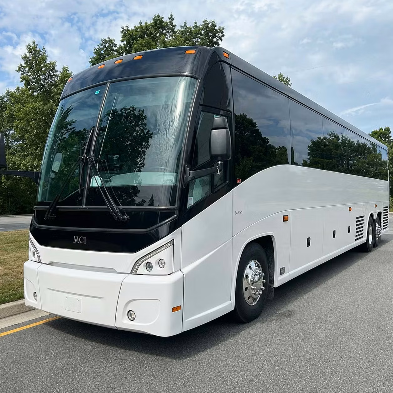 greenwood charter bus rentals for touring talent
