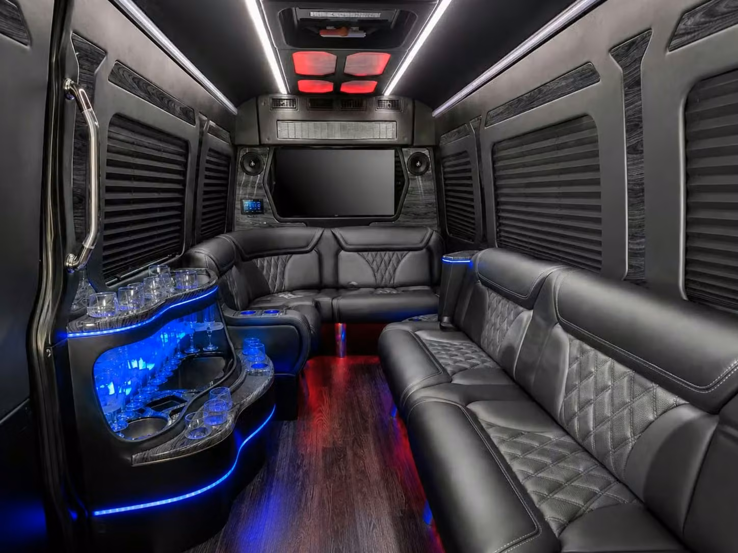 greenwood private greenwood charter buses for family vacations reunions and road trips