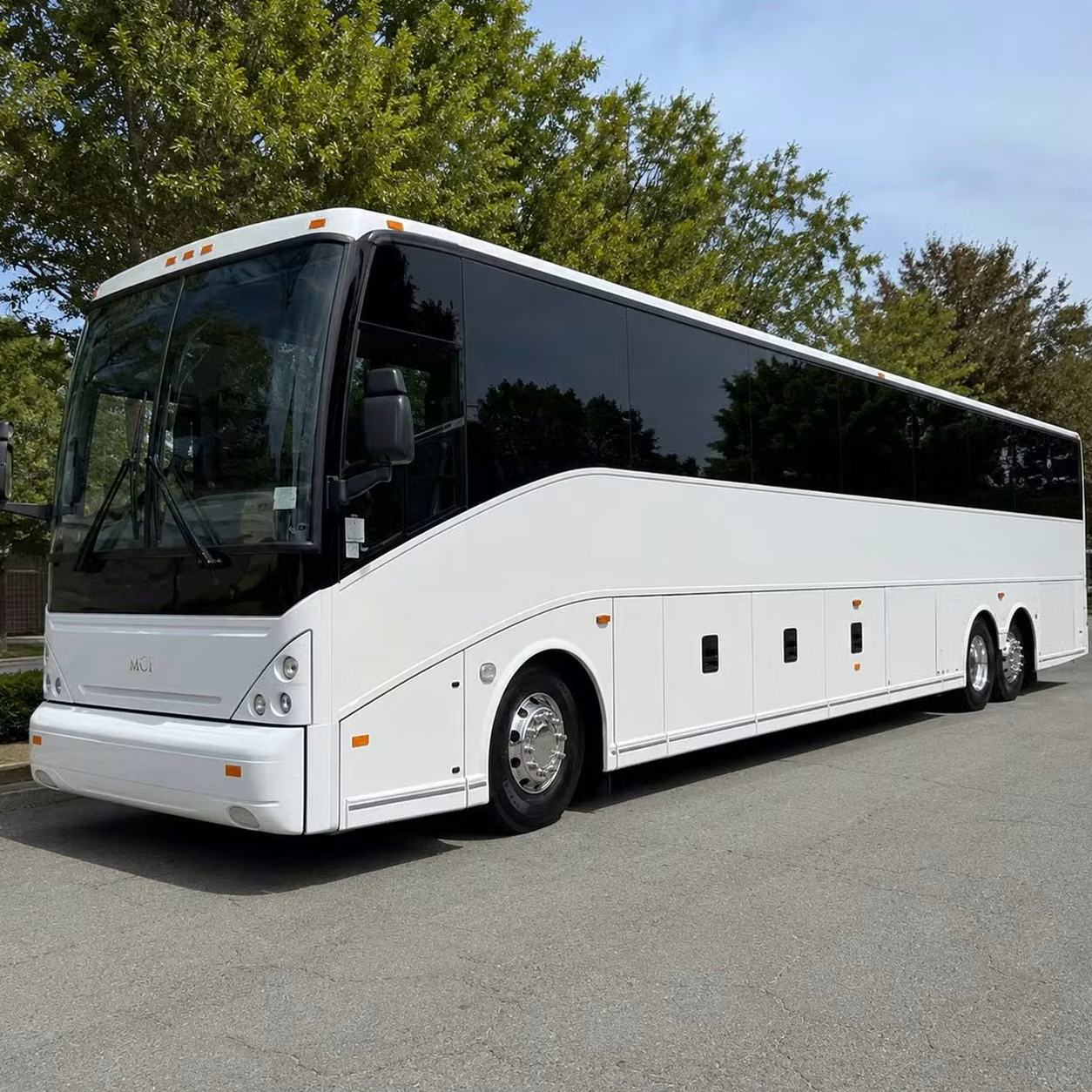 greenwood reliable convention and trade show shuttle buses in greenwood