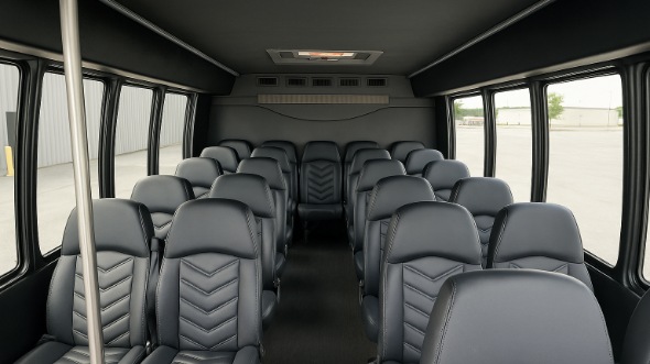 noblesville 28 passenger minibus